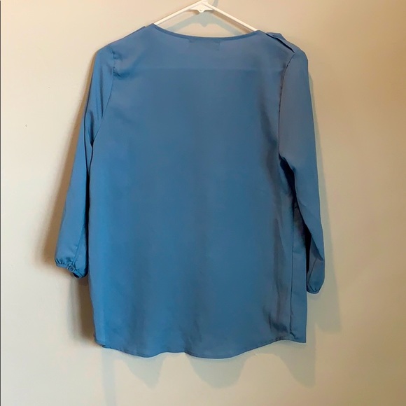 Blue top - Picture 2 of 2